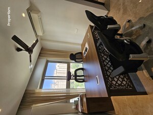 Furnished Amenities in 1 BHK Apartment at Hiranandani Sorrento, Powai – for Sale