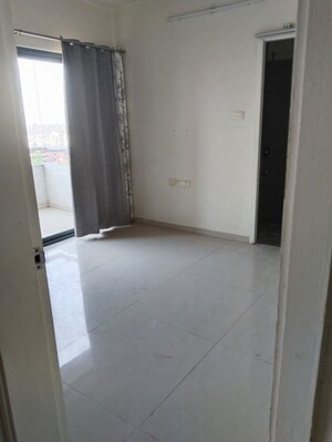 Room in 2 BHK Apartment at Shree Bal Kapil Aasmant, Pashan – for Rent