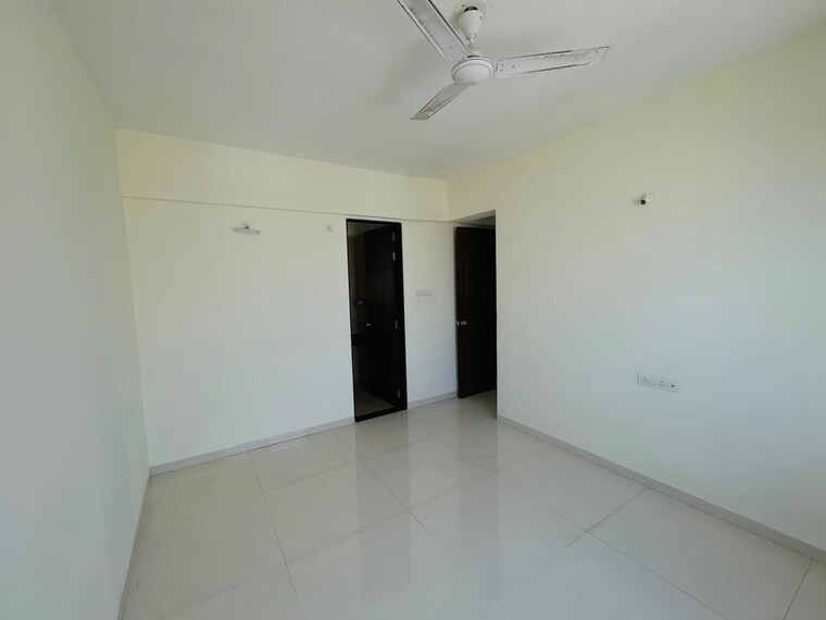 Room, supreme-estia-phase-1 3 Bedroom 1350 Sq.Ft. Apartment In Baner Pune 10290884