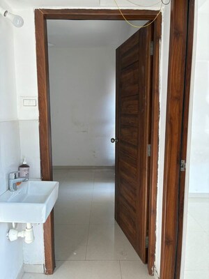 Furnished Amenities in 3 BHK Apartment at Kumar Prerana, Aundh – for Sale