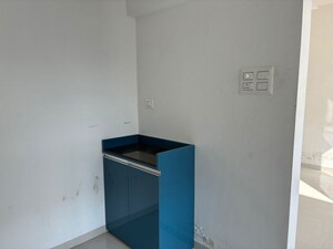 Room in 3 BHK Apartment at Kumar Prerana, Aundh – for Sale