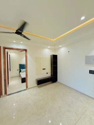 Building Lobby in 3.5 BHK Builder Floor at Ultima 107, Sector 104 – for Sale