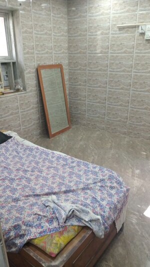 Bedroom in 2 BHK Apartment at Eden Tower, Chembur – for Rent