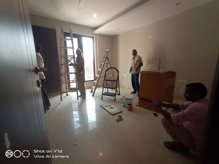 Living Room, delhi cantonment 4 Bedroom 500 Sq.Yd. Builder Floor In Delhi Cantonment Delhi 10290975