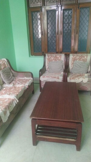 Bedroom in 3.5 BHK Independent House at Hi Castle, Beta Ii Greater Noida – for Rent