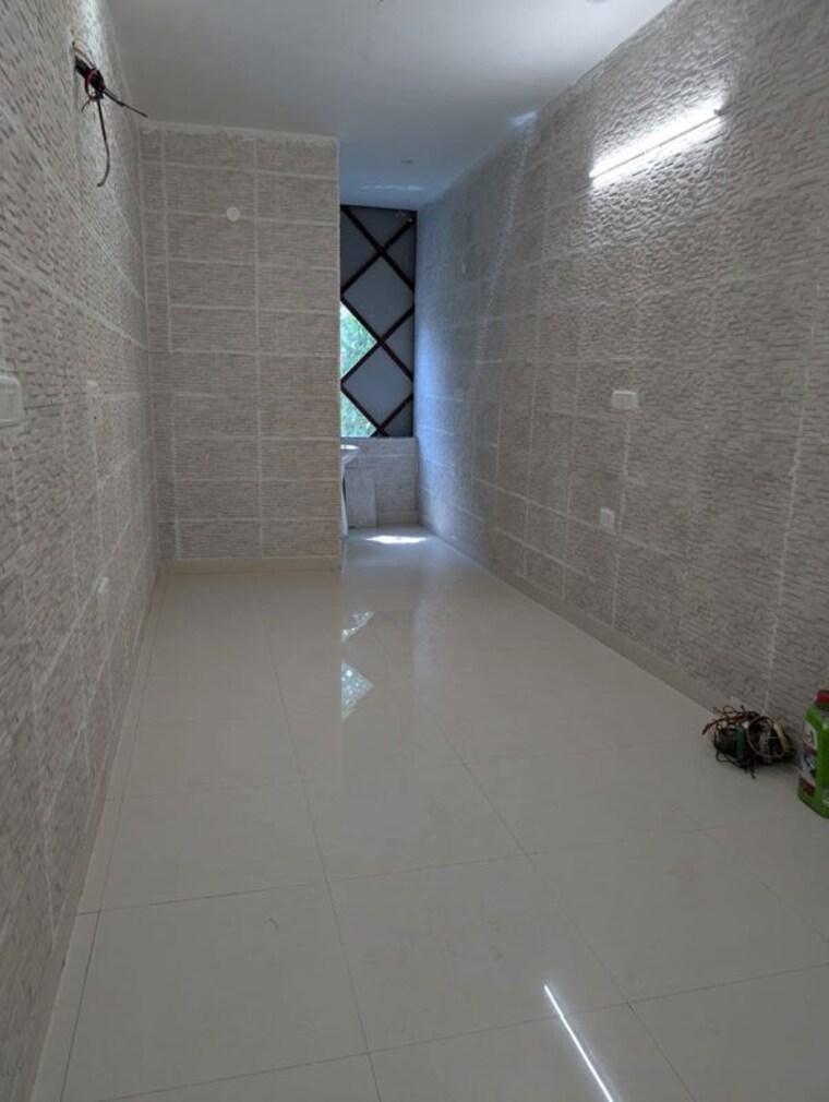 Bathroom, sector 21c Commercial Shop 486 Sq.Ft. In Sector 21c Faridabad 10079746