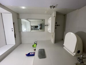 Washroom in 2 BHK Apartment at Riddhi Garden, Malad East – for Rent