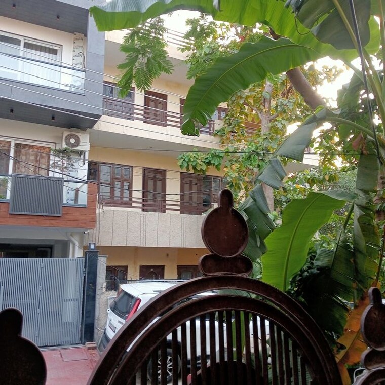  Parking, sector 14 6+ Bedroom 17100 Sq.Ft. Independent House In Sector 14 Gurgaon 10291018