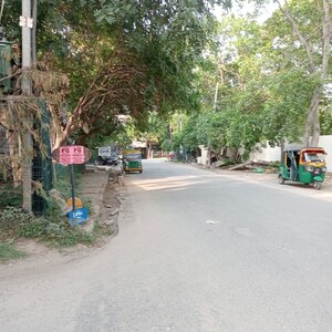 Parking in 6+ BHK Independent House at Sector 14 – for Sale