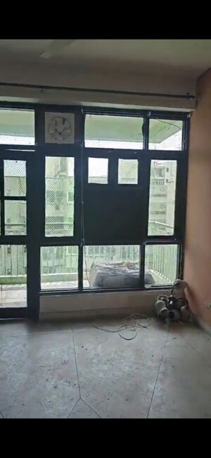 Master Plan in 3 BHK Apartment at Prateek Kunj Apartment, Sector 21c – for Sale