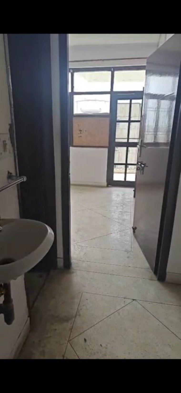 Bathroom, prateek-kunj-apartment 3 Bedroom 1400 Sq.Ft. Apartment In Sector 21c Faridabad 8620146