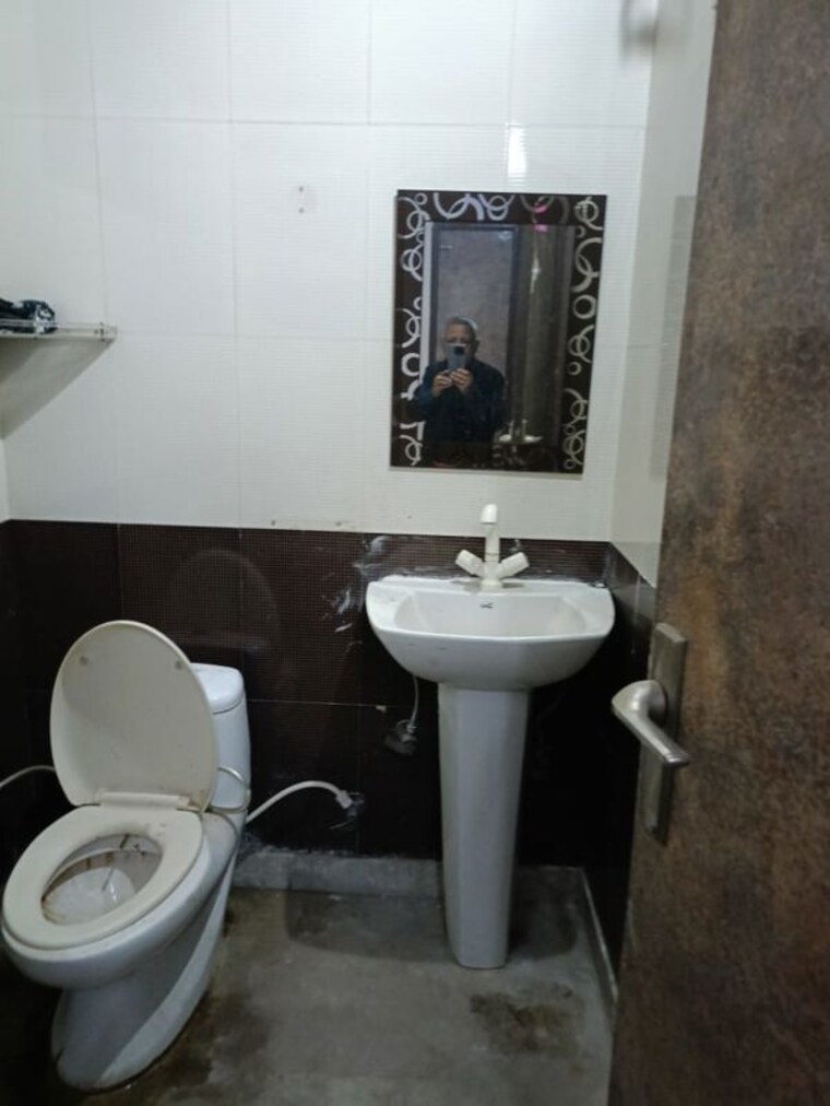 Master Bedroom, sector 10 3 Bedroom 1800 Sq.Ft. Builder Floor In Sector 10 Faridabad 8580451