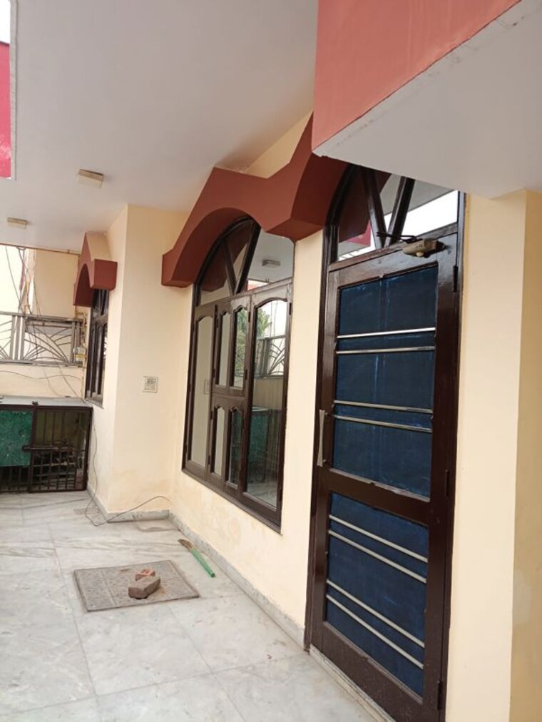 undefined, sector 10 3 Bedroom 1800 Sq.Ft. Builder Floor In Sector 10 Faridabad 8580451