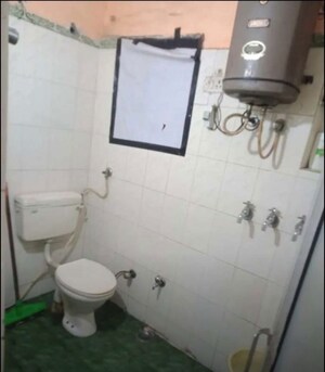 Bathroom in 1 BHK Builder Floor at Sector 45 – for Rent