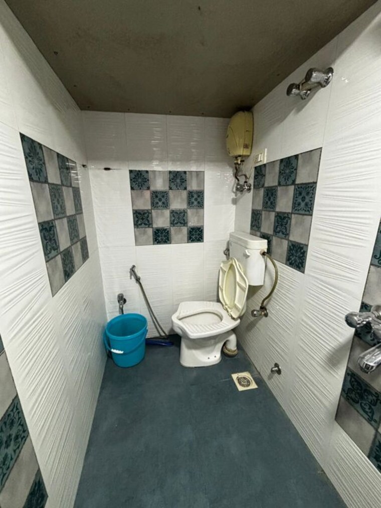 Washroom, riddhi-gardens-chs 2 Bedroom 645 Sq.Ft. Apartment In Malad East Mumbai 10291039