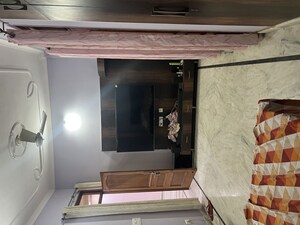 Room in 6 BHK Independent House at Ghanshyam Palace Indira Nagar, Indira Nagar – for Rent