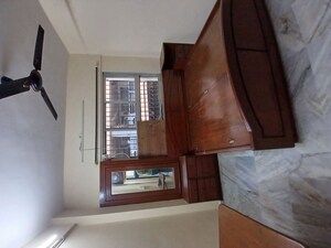 Furnished Amenities in 2 BHK Apartment at Kamanwala Manavsthal II, Goregaon East – for Rent
