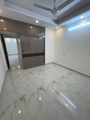 2.5 BHK Apartment For Rent in Godrej Aqua, International Airport Road