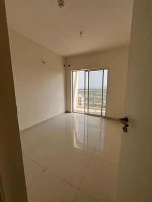 Room in 3 BHK Apartment at Godrej Nurture Pune, Mamurdi – for Rent