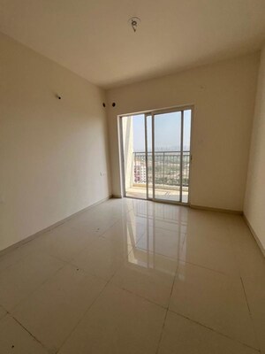 Room in 3 BHK Apartment at Godrej Nurture Pune, Mamurdi – for Rent