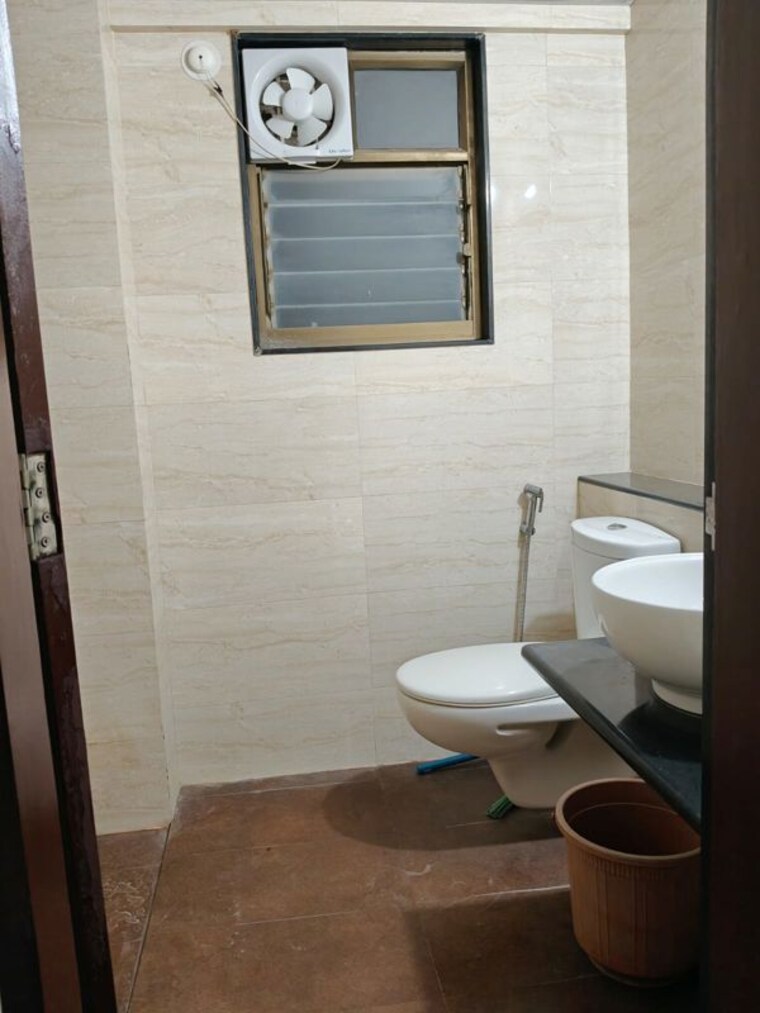 Bathroom, paranjape-blue-ridge 3 Bedroom 1320 Sq.Ft. Apartment In Hinjewadi Pune 10291310