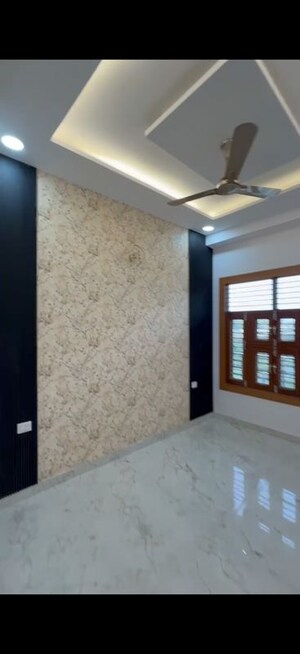 Room in 3 BHK Builder Floor at Max Defence City Apartments, Chaprana Colony – for Sale