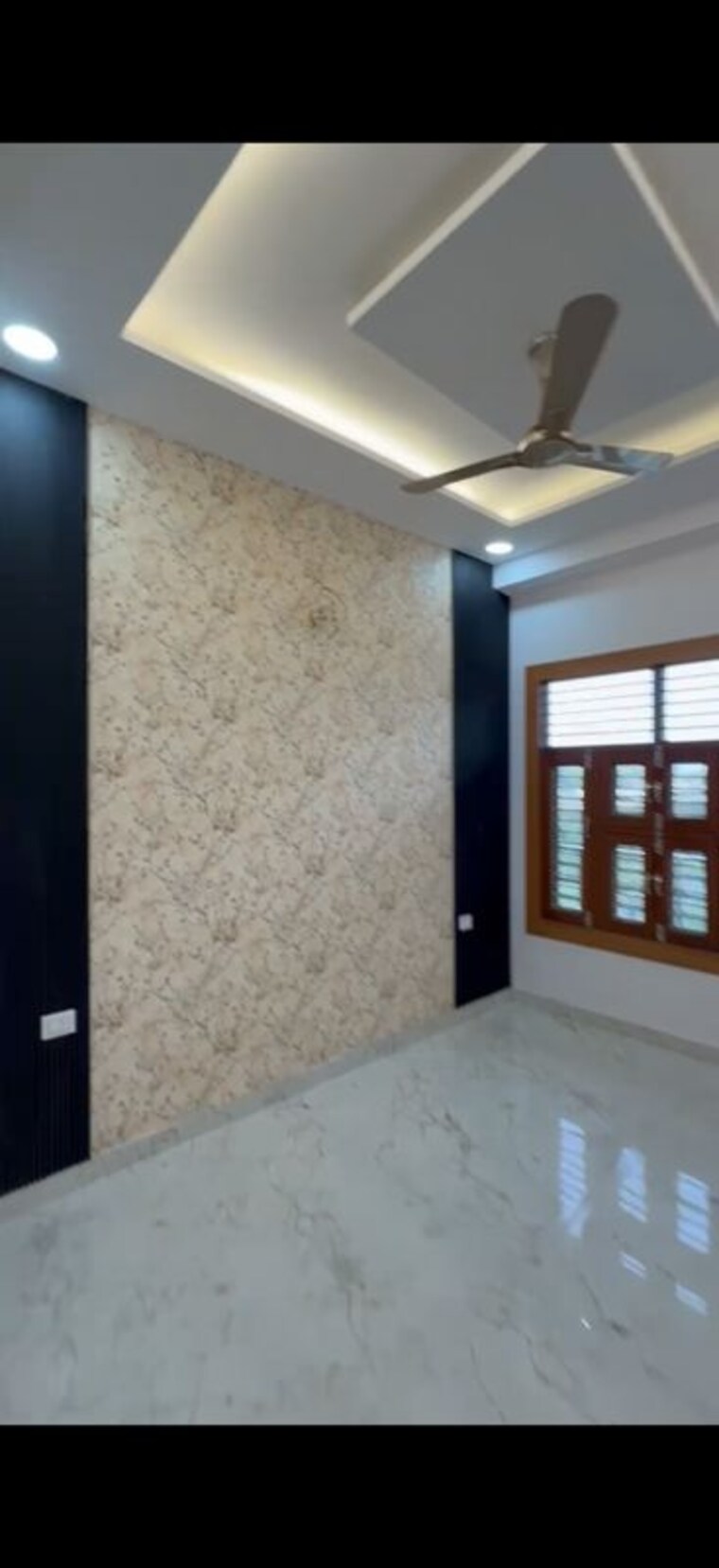 Room, max-defence-city-apartments 3 Bedroom 1550 Sq.Ft. Builder Floor In Chaprana Colony Greater Noida 10268199