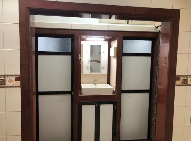 Room, malad west 1 Bedroom 400 Sq.Ft. Apartment In Malad West Mumbai 10291347