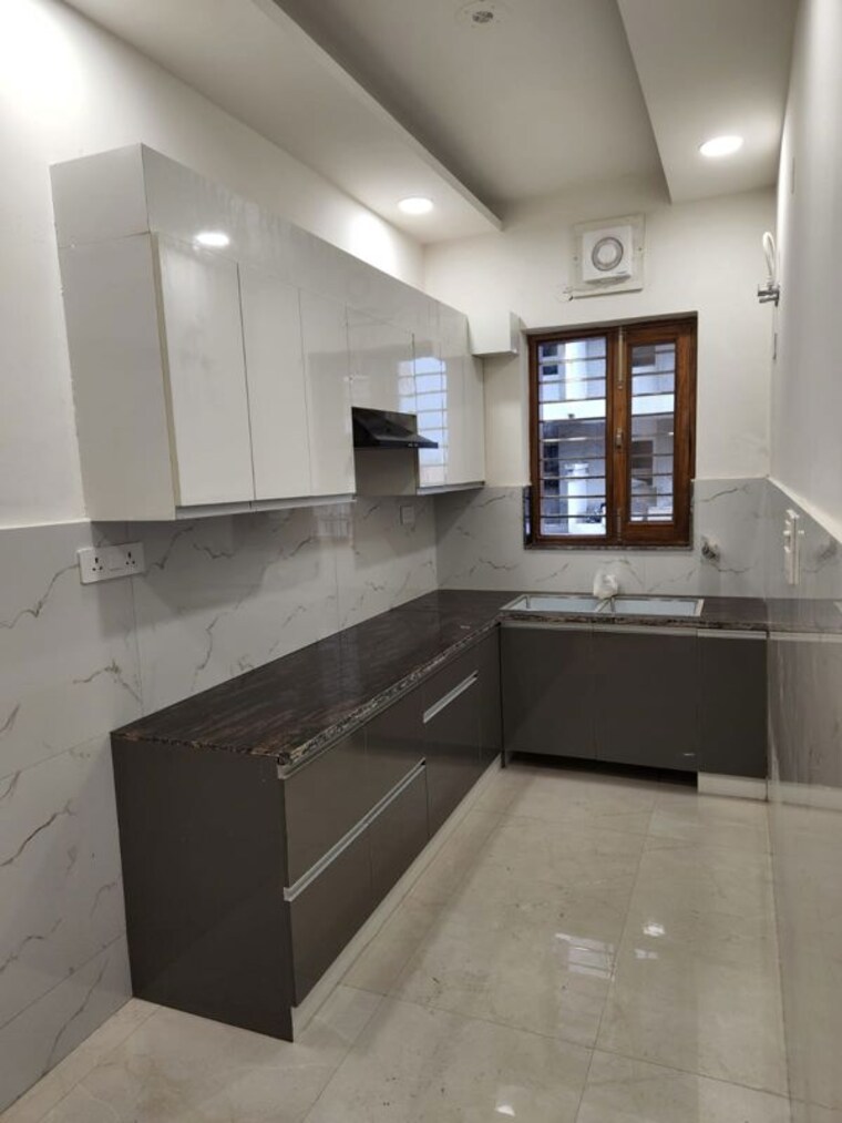 Kitchen, bp-homes 3 Bedroom 250 Sq.Yd. Builder Floor In Sector 85 Faridabad 10291338