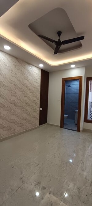 Room in 3 BHK Builder Floor at Fidato Honour Homes, Sector 89 – for Sale