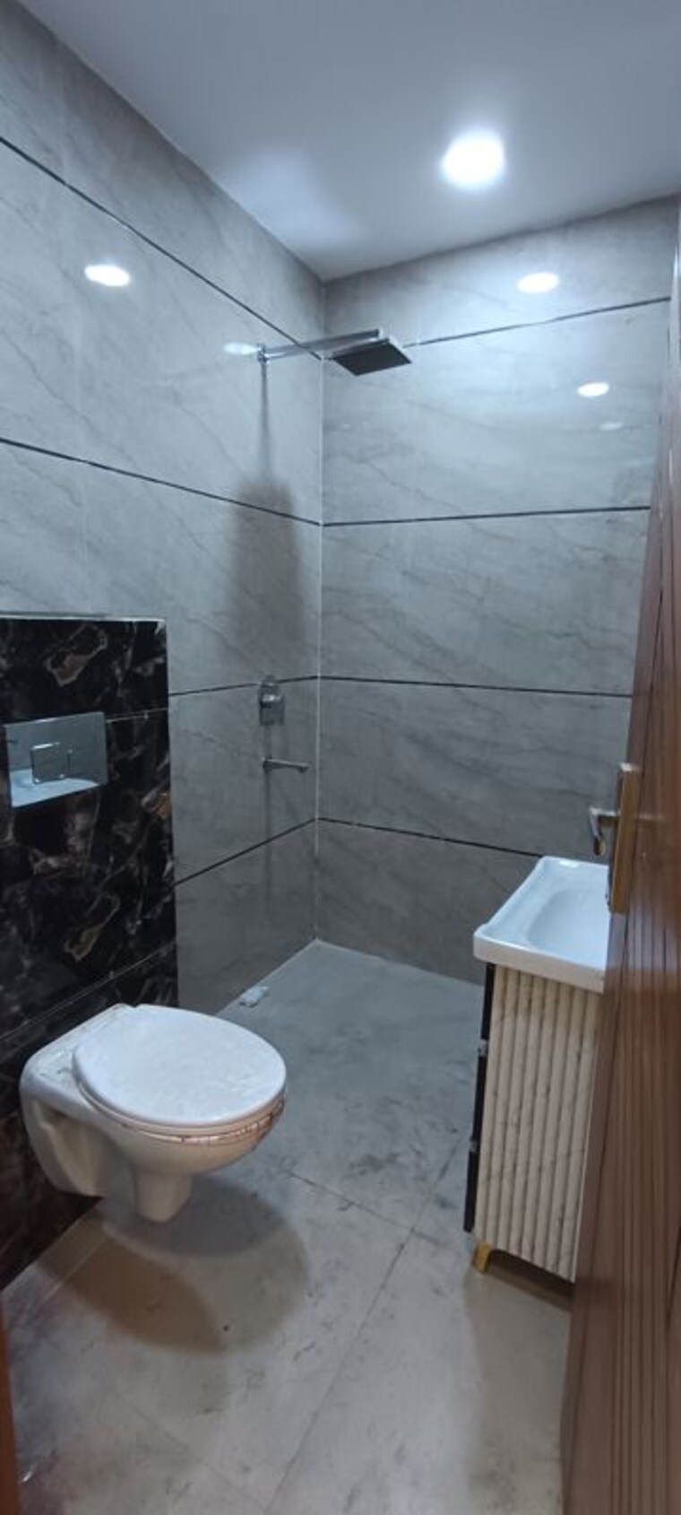 Bathroom, fidato-honour-homes 3 Bedroom 180 Sq.Yd. Builder Floor In Sector 89 Faridabad 10291406