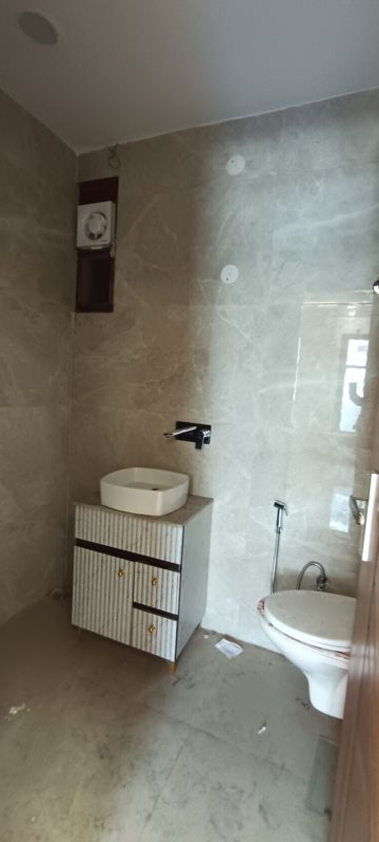 Bathroom, fidato-honour-homes 3 Bedroom 180 Sq.Yd. Builder Floor In Sector 89 Faridabad 10291406