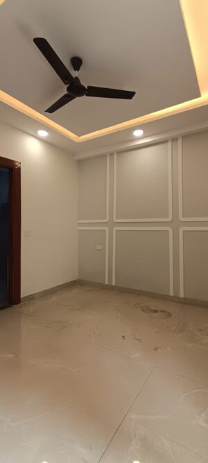 Room in 3 BHK Builder Floor at Fidato Honour Homes, Sector 89 – for Sale