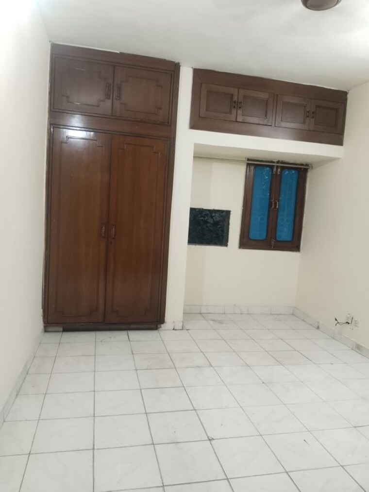 Room, sarita vihar 4 Bedroom 2000 Sq.Ft. Apartment In Sarita Vihar Delhi 10291442