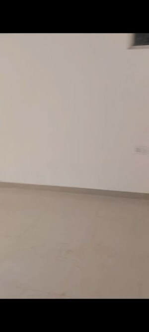 Room in 2 BHK Apartment at Shree Vardhman Green Court, Sector 90 – for Rent