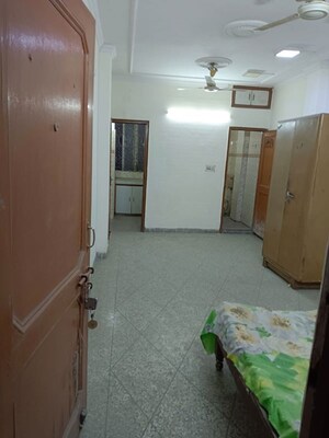 Bathroom in 1 RK Builder Floor at Lajpat Nagar 4 – for Rent