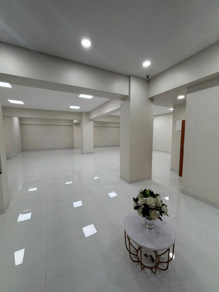 Room, nahar-amrit-shakti Commercial Showroom 3000 Sq.Ft. In Chandivali Mumbai 10291507
