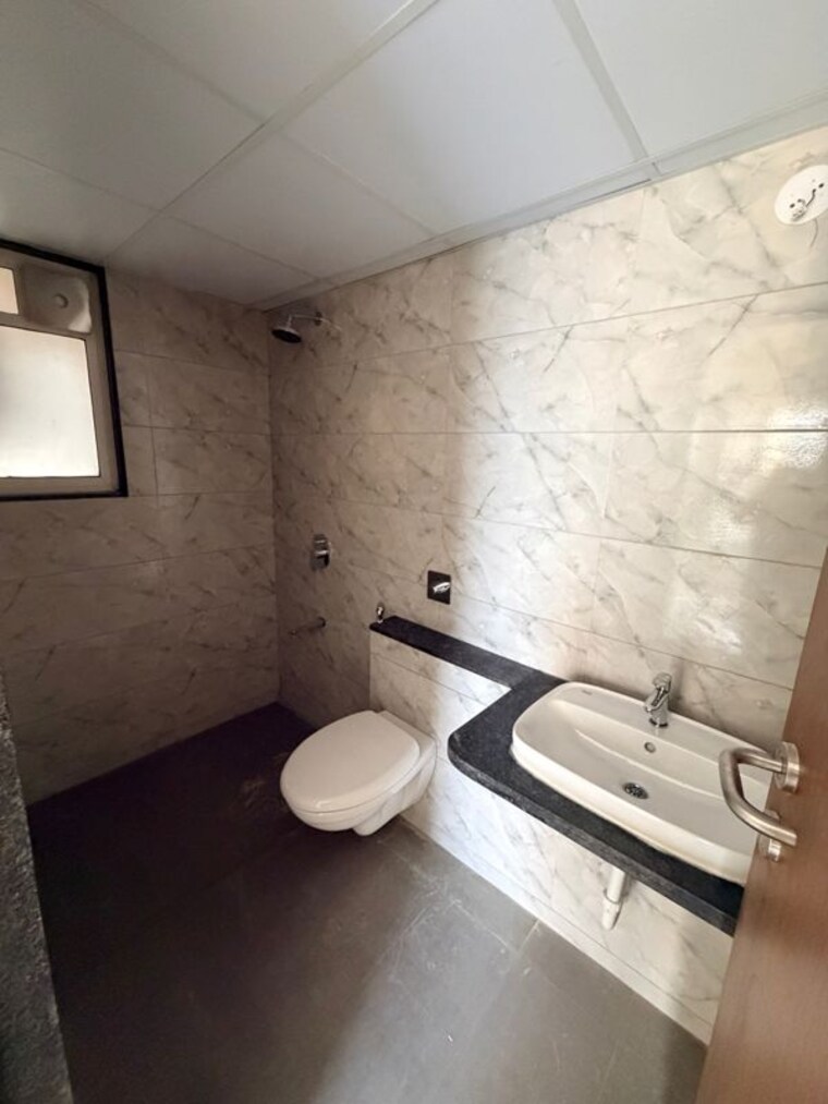 Bathroom, pride-purple-park-titan 3 Bedroom 988 Sq.Ft. Apartment In Hinjewadi Pune 10291525
