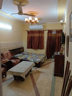 StudioBuilder Floor For Rent in Lajpat Nagar 4