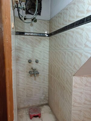 Bathroom in Studio Builder Floor at Lajpat Nagar 4 – for Rent