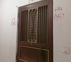 Furnished Amenities in 2 BHK Apartment at Saryu Enclave, Ghuswal Kalan – for Rent