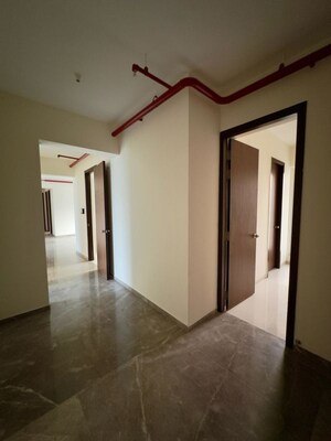 Room in 4 BHK Apartment at Lodha Sterling, Kolshet Road – for Sale