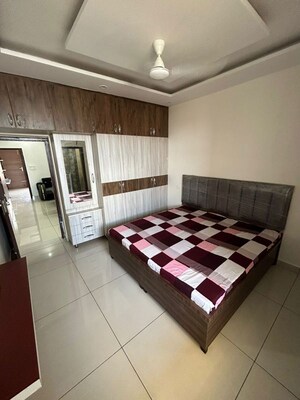 Room in 3 BHK Apartment at NK Sharma Savitry Greens, Lohgarh – for Rent