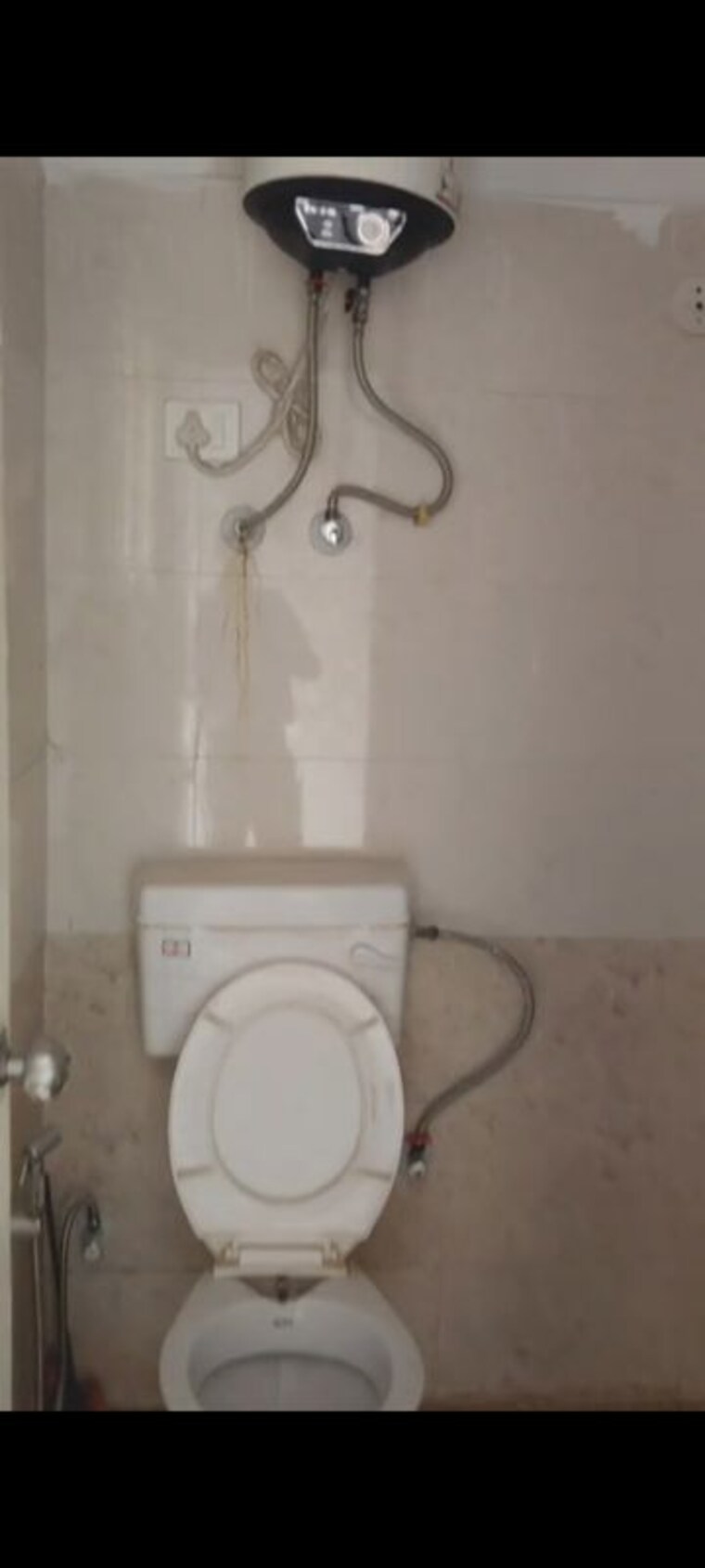 Bathroom, shree-vardhman-green-court 1 Bedroom 320 Sq.Ft. Apartment In Sector 90 Gurgaon 10291576