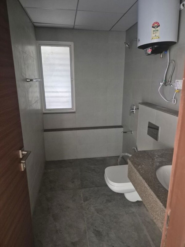 Bathroom, godrej-meridien 3 Bedroom 1855 Sq.Ft. Apartment In Sector 106 Gurgaon 10291616