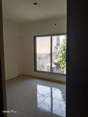 Room in 2 BHK Apartment at Ani Apartment Santacruz East, Santacruz East – for Rent