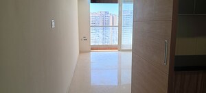 2 BHK Apartment For Rent in Ekta Tripolis, Goregaon West