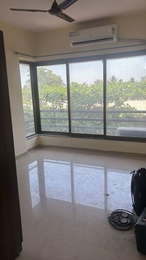 Room in 2 BHK Apartment at Sufalam Apartment Chembur, Chembur – for Rent