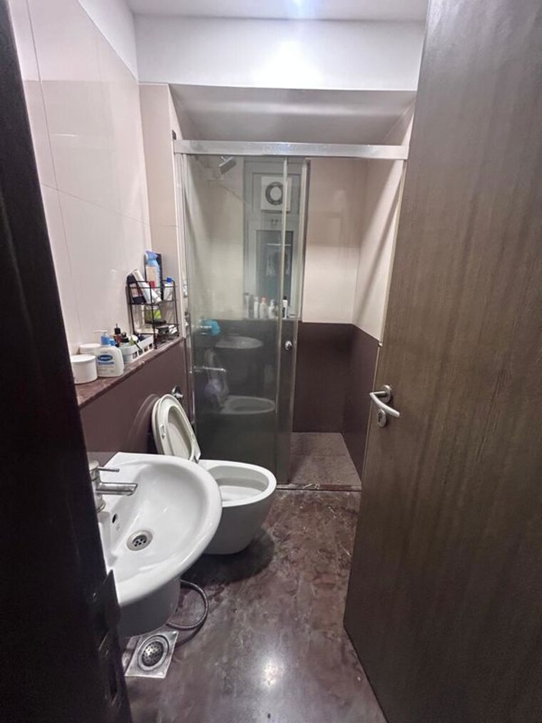 Bathroom, db-orchid-woods 2 Bedroom 985 Sq.Ft. Apartment In Goregaon East Mumbai 10291487