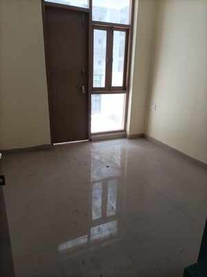 Room in 2 BHK Apartment at Pareena Om Apartments, Sector 112 – for Rent
